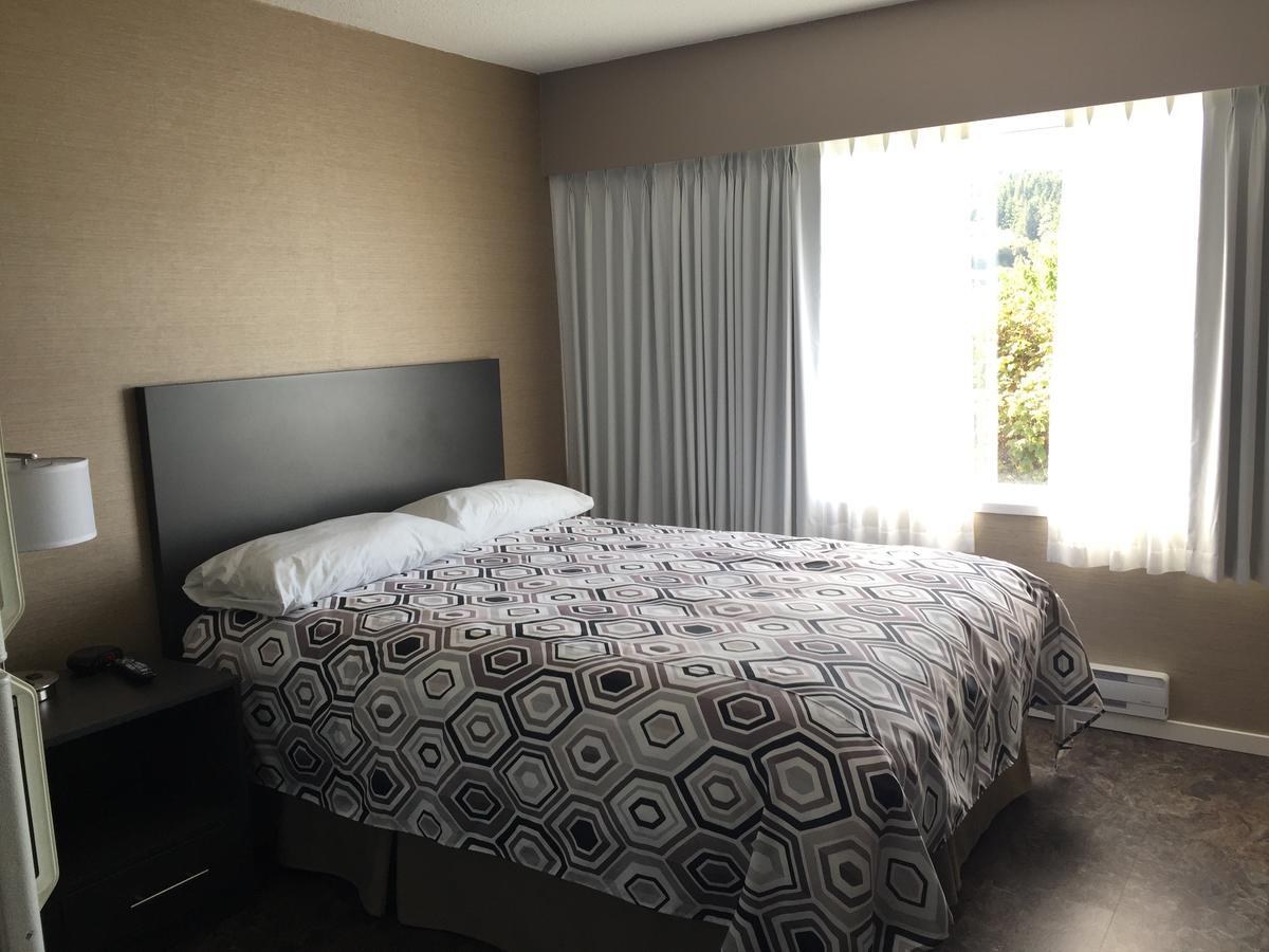 Dalewood Inn Port McNeill 외부 사진