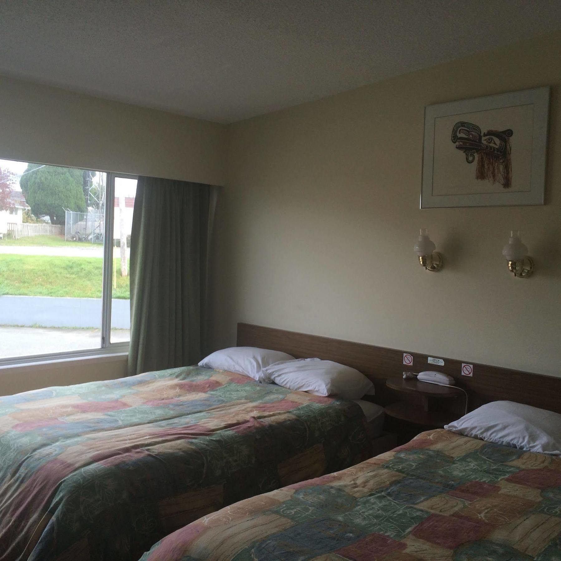 Dalewood Inn Port McNeill 외부 사진