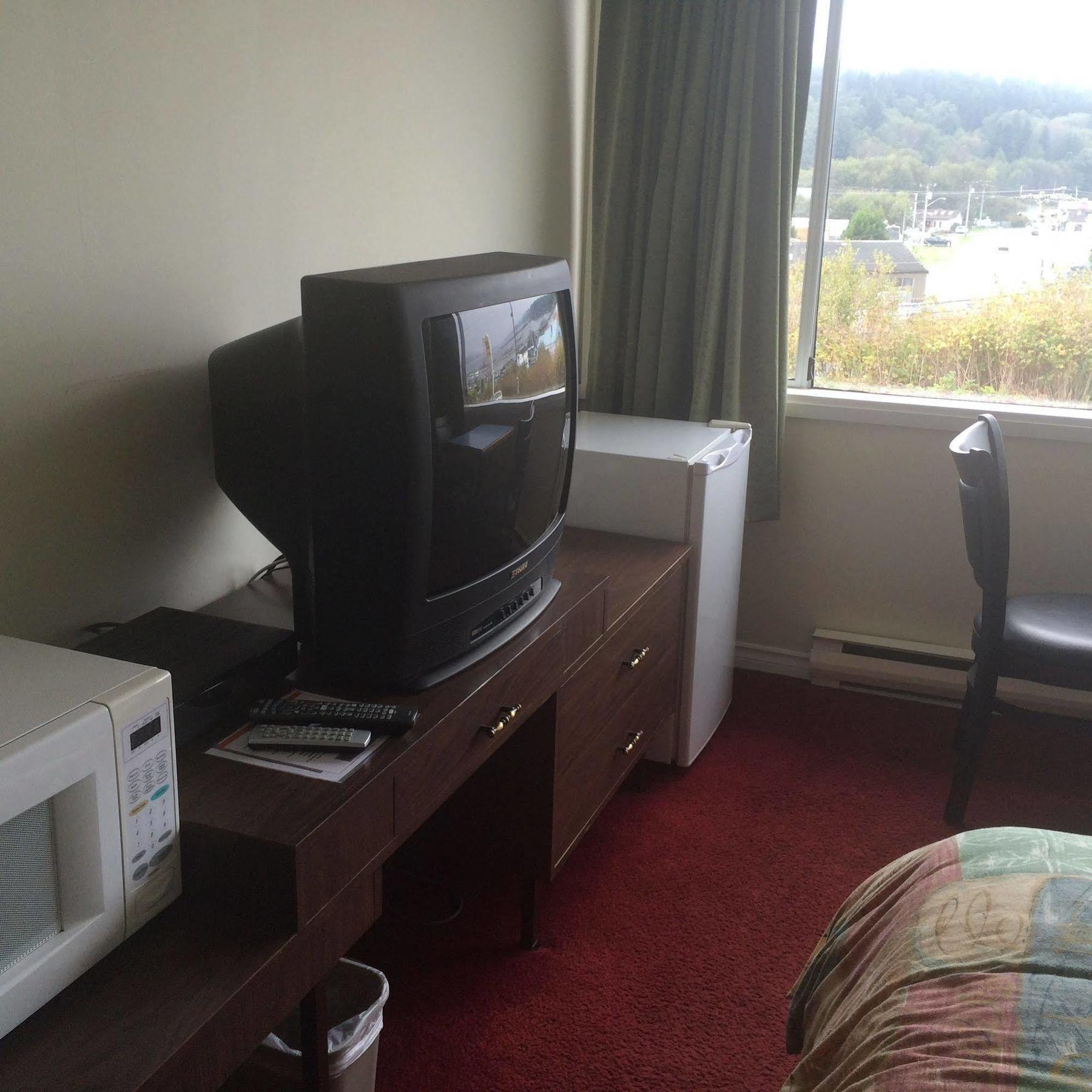 Dalewood Inn Port McNeill 외부 사진